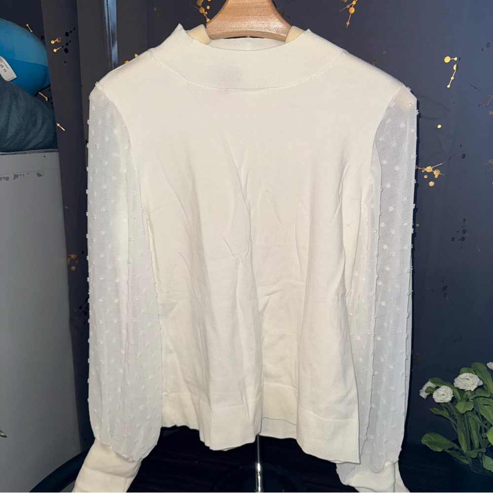 Vince Camuto White Long Sleeve Blouse